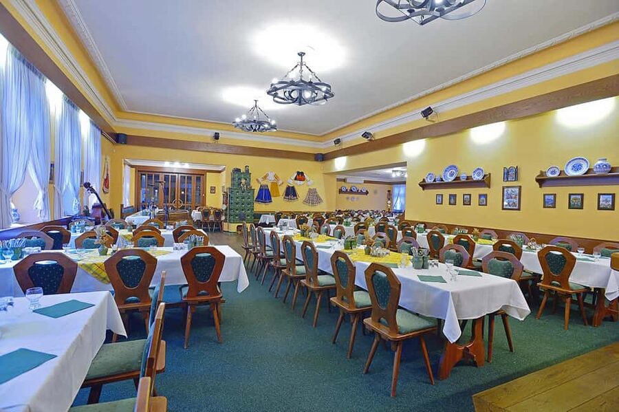 Prague: Folk Dancing Dinner Experience - Booking Details That Matter