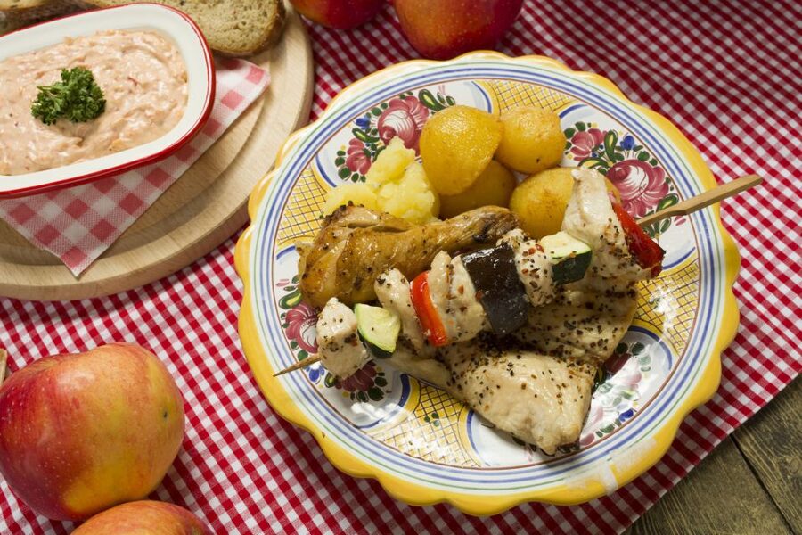 Prague: Folkloric Dinner Show with Unlimited Drinks - Learn the Mazurka instead of sitting still