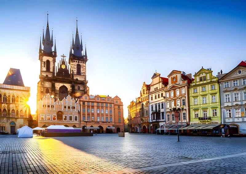Prague: Full-Day Guided Tour of Prague in a Small-Group - Old Town Square gives you a fast start