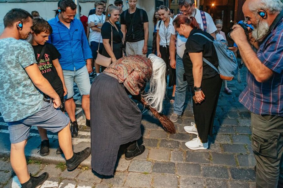 Prague: Ghost Walking Tour Where Legends Come To Life - Guides, languages, and group atmosphere