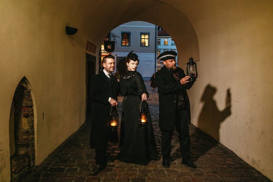 Prague: Ghosts and Legends Nighttime Guided Walking Tour - Key points to know before you book