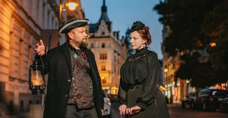 Prague: Ghosts and Legends Nighttime Guided Walking Tour - The Old-New Synagogue and the Jewish Quarter