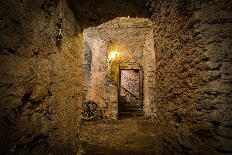Prague: Ghosts, Legends, Medieval Underground & Dungeon Tour - The secret alchemy laboratory and the Golem