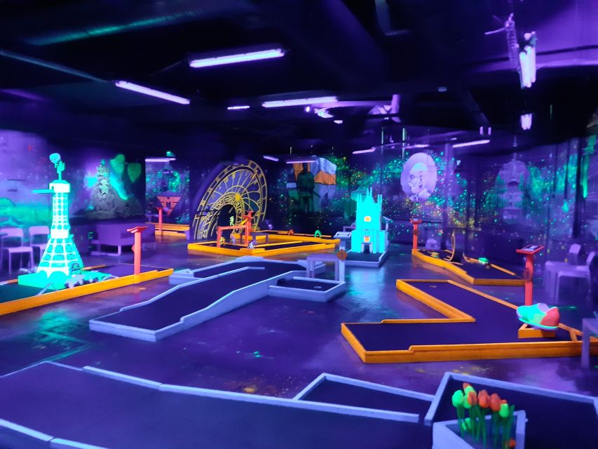 Prague: Glow Golf Mini Golf Game by UV Light - Playing all 18 holes under black light
