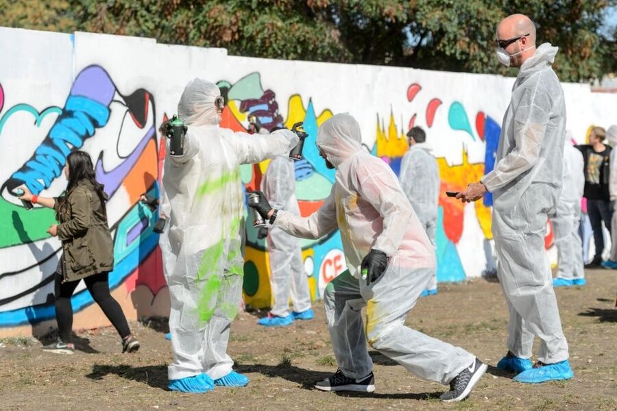 Prague Graffiti Workshop For Groups & Team-Building Groups - Is the graffiti workshop good for beginners?