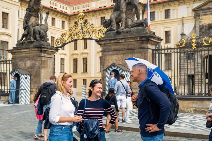 Prague Grand 2,5 hour + 2 hour exterior walking tour - Is $28 a fair price for Prague?