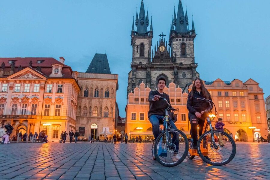 Prague: Grand Segway and eScooter Live Guided City Tour - A fast route from Old Town to Prague’s high ground
