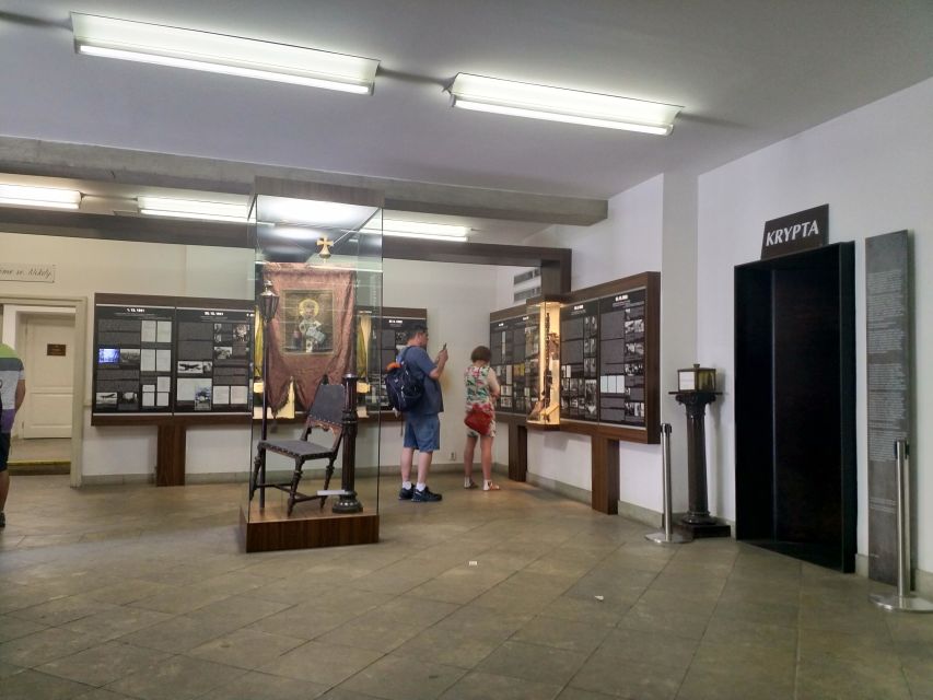 Prague: Guided Operation Anthropoid Tour with Lidice - Who should book it?