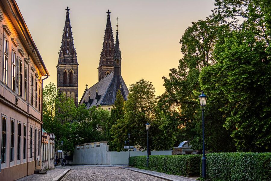 Prague: Guided tour to the historic fortress of Vyšehrad - Why Vyšehrad makes a smart Prague stop