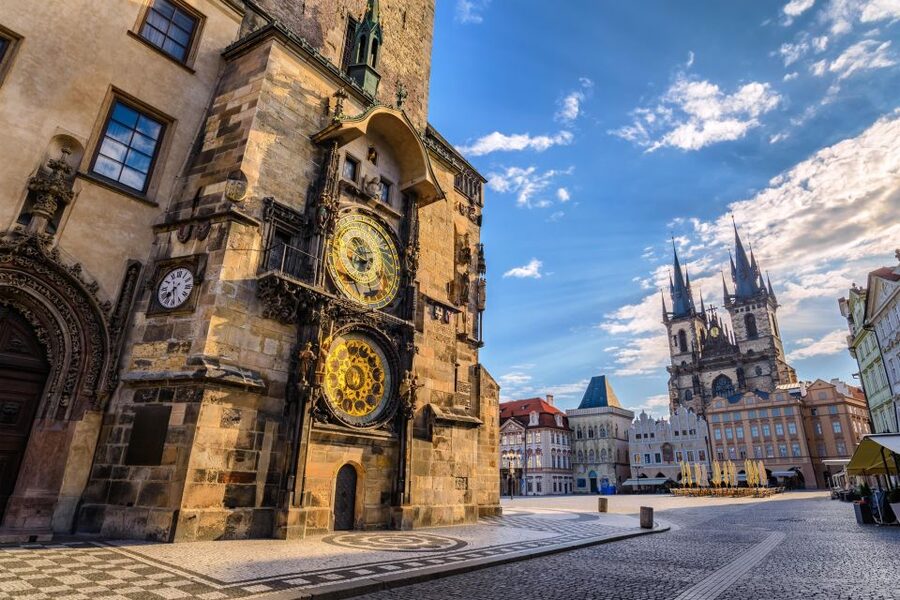 Prague Half Day Private Guided Tour by Car or Foot - St. Vitus Cathedral and choosing your castle priorities