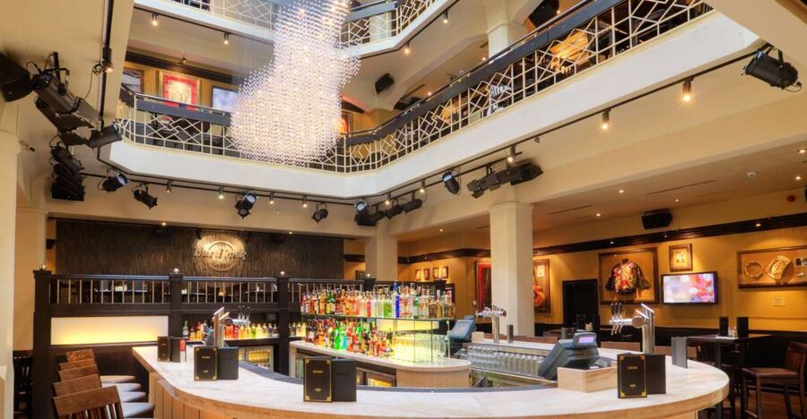 Prague: Hard Rock Cafe with Set Menu for Lunch or Dinner - Adding the Rock Shop to your stop