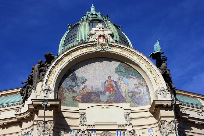 Prague Highlights in Half a Day - Waldstein Garden and the route toward the castle
