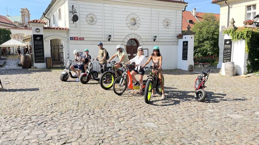 Prague: Highlights Tour on e-Scooter or eBike - Strahov Garden and the long view over Prague