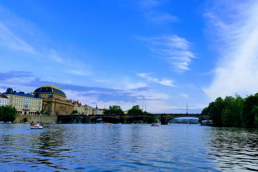 Prague: Historic City Center Bus Tour with Top Sights - New Town landmarks and the Vltava bridges