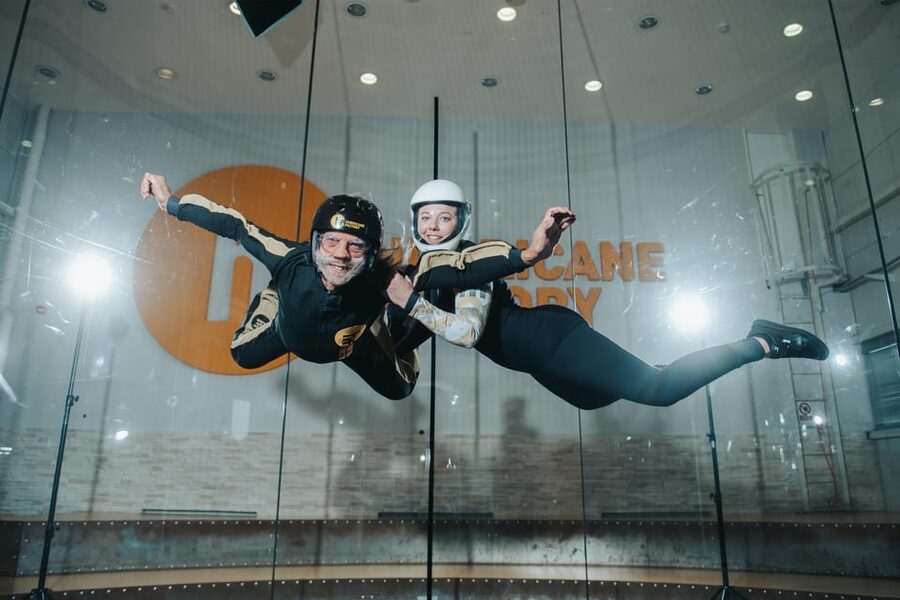 Prague: Hurricane Factory Indoor Skydiving Experience - How it compares with outdoor skydiving
