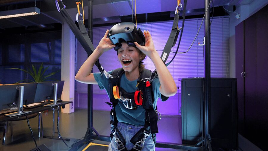 Prague: Hurricane Factory Parachute Jump VR Simulator - Who will enjoy this most
