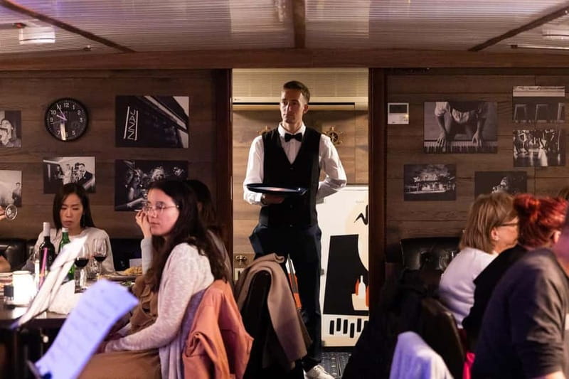 Prague: Jazz Boat Cruise with Live Concert and Optional Meal - How the three music sets shape the evening