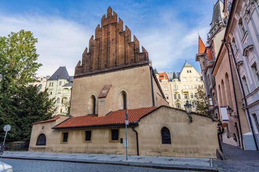 Prague: Jewish Quarter Half-Day Private Walking Tour - Klausen Synagogue and the objects of daily Jewish life