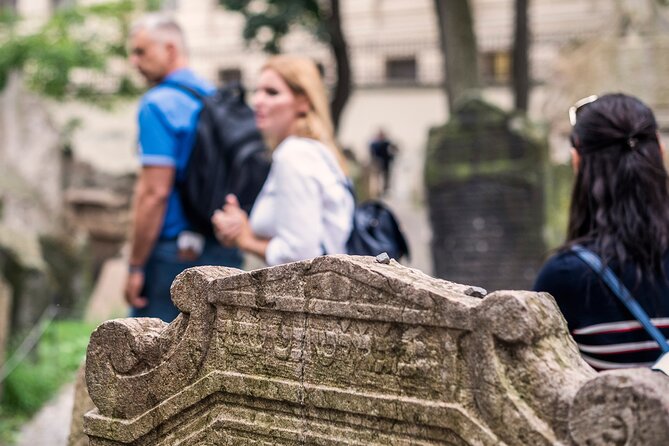 Prague Jewish Quarter Walking Tour with Admission Tickets - Why Josefov deserves a guided visit