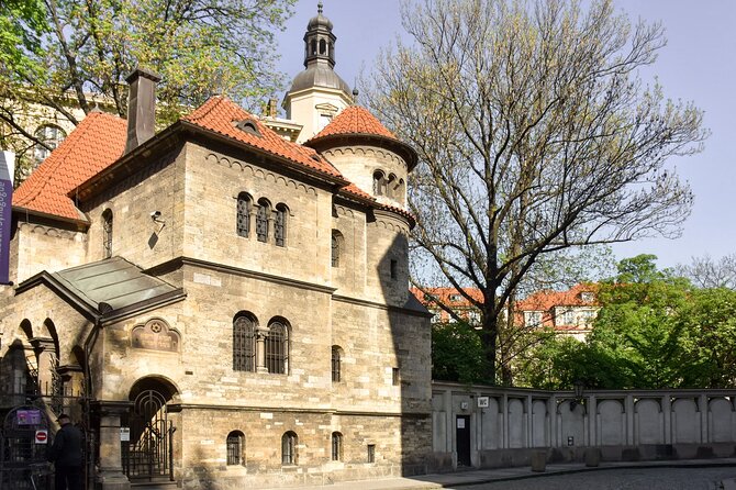 Prague Jewish Town Admission Ticket & Optional Audio Guide - The Old Jewish Cemetery and its crowded stones