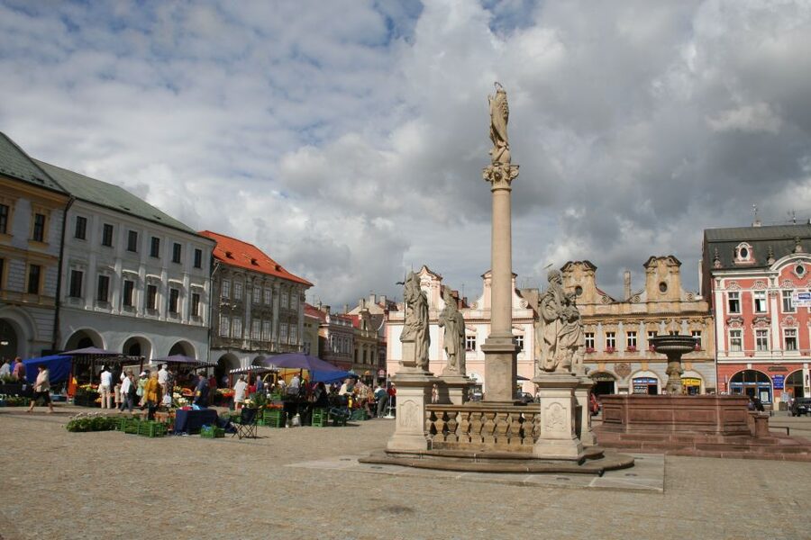 Prague: Kutná Hora, St Barbara's Cathedral and Bone Church - Sedlec Ossuary and its unsettling decoration