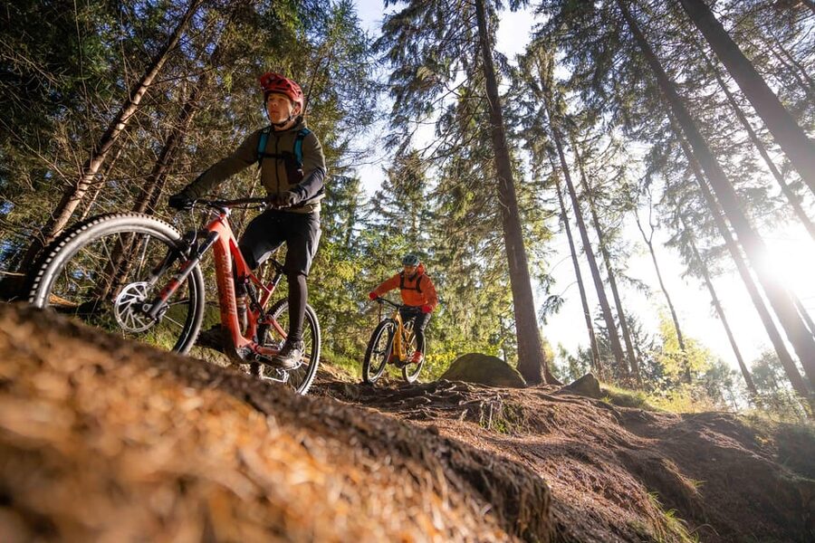 Prague Mountain Biking: Blast Through The Best Singletracks - Dobřichovice Adds a Taste of Local Life