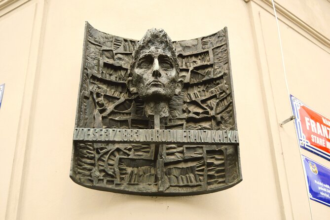 Prague: National Museum Ticket & Online Audioguide City Tour - Wenceslas Square and modern Czech history