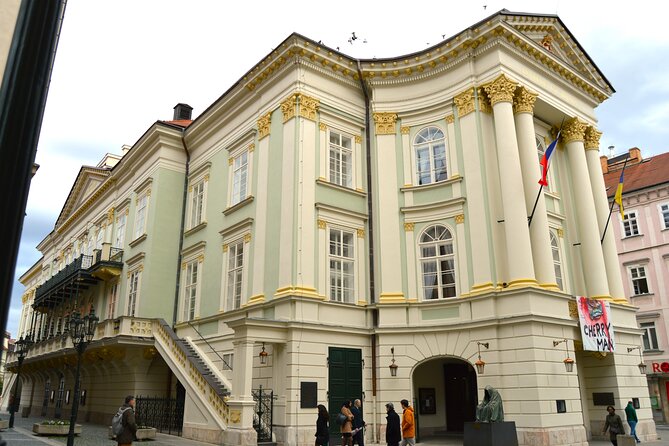 Prague: National Museum Ticket & Online Audioguide City Tour - What the $34.68 price really covers