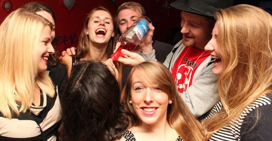 Prague: New Year's Eve Pub Crawl & Karlovy Lazne Club Entry - The First Hour of Unlimited Drinks