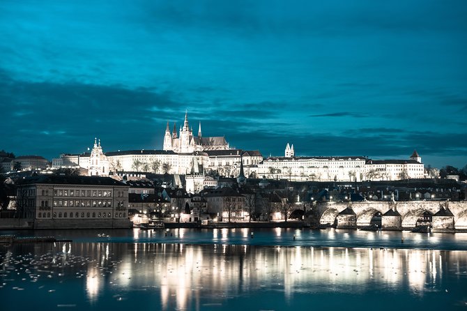 Prague Night Tour and River Vltava Dinner Cruise - Boarding near Čechův Most and raising a glass