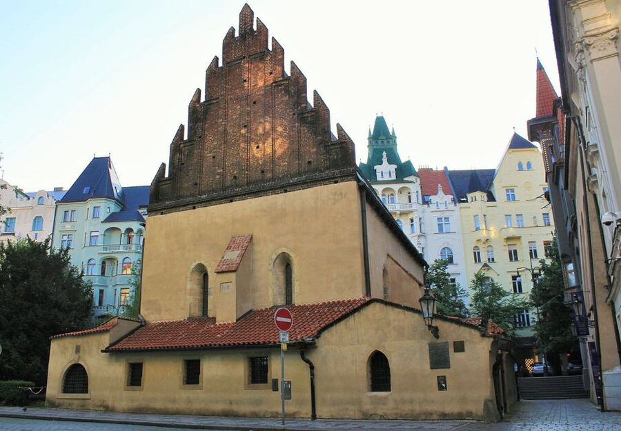 Prague: Old, New, and Jewish Towns Guided Walking Tour - Local Guides and the Human Side of Czech History