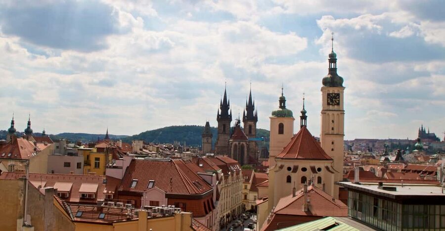 Prague: Old Town and Jewish Quarter Guided Walking Tour - Practical tips for making the most of it