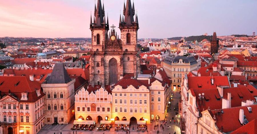 Prague: Old Town and Jewish Quarter Tour with Jewish Museum - Starting beside Charles Bridge