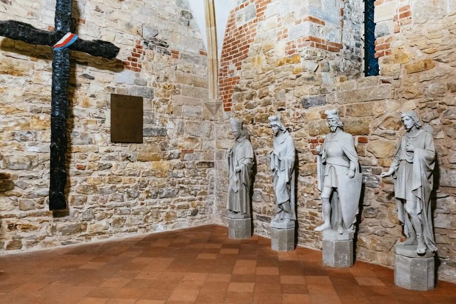 Prague: Old Town, Astronomical Clock and Underground Tour - Why this route works as a first look at Prague