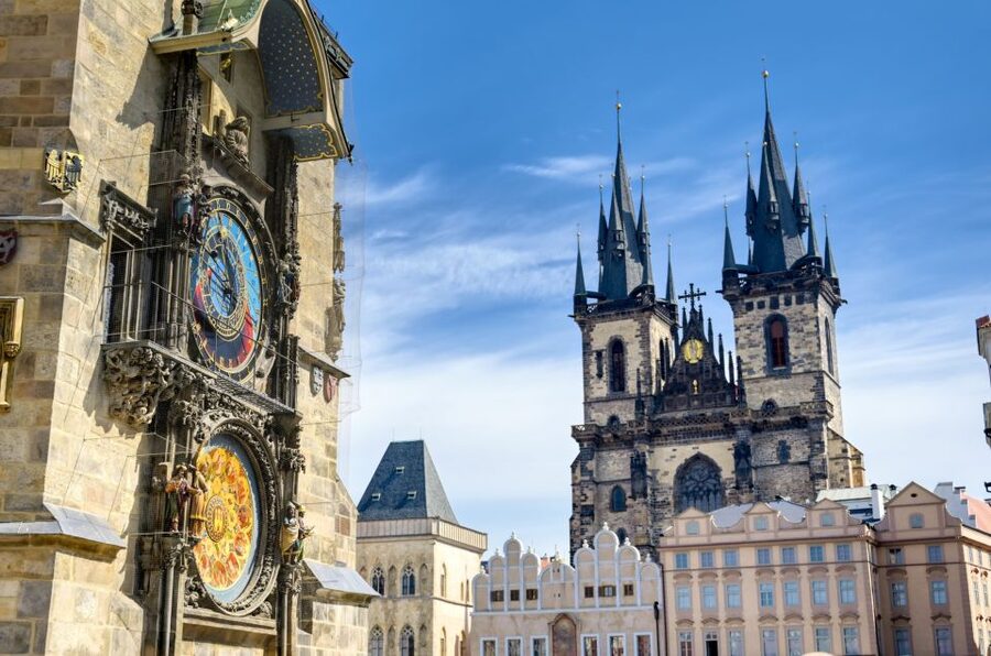Prague Old Town Family Tour, Attractions, Royal Castle - The two-hour route through Old Town