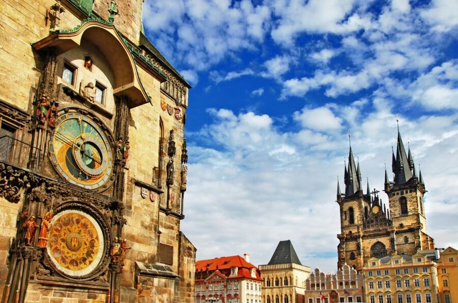 Prague: Old Town Highlights Private Guided Walking Tour - Price, timing, and who gets good value