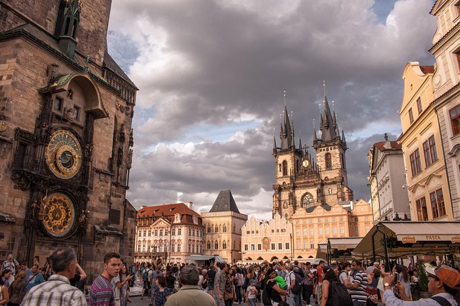 Prague Old Town New Town and Jewish Quarter Morning Tour - What the guides add to the walk
