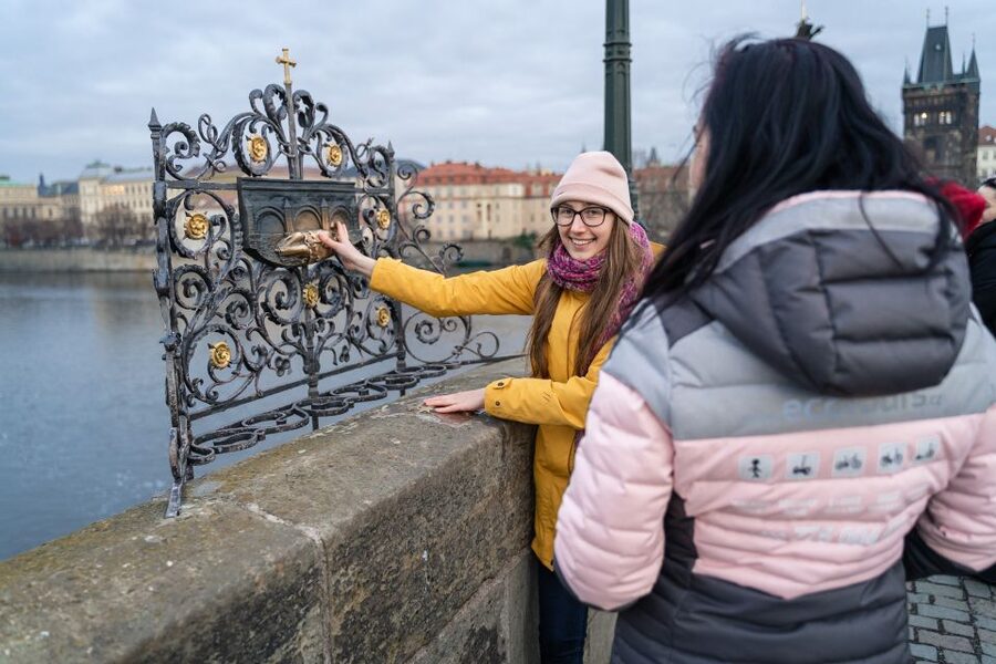 Prague: Old Town Private Walking Tour with Hotel Pickup - A private start in Prague 1