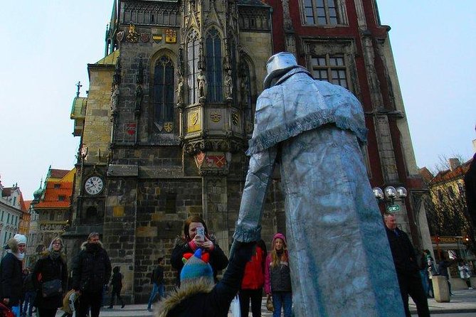 Prague Old Town tour and external Jewish Quarter - Starting at Rudolfinum and setting the historical frame