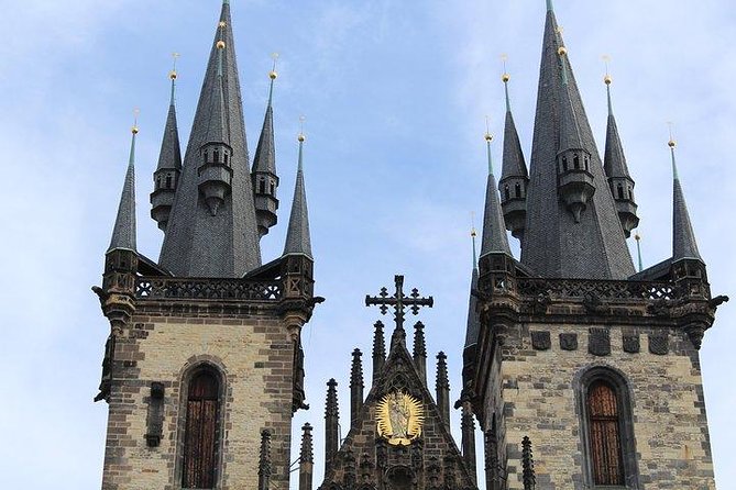 Prague Old Town tour and external Jewish Quarter - The Church of St. James and other historic courts