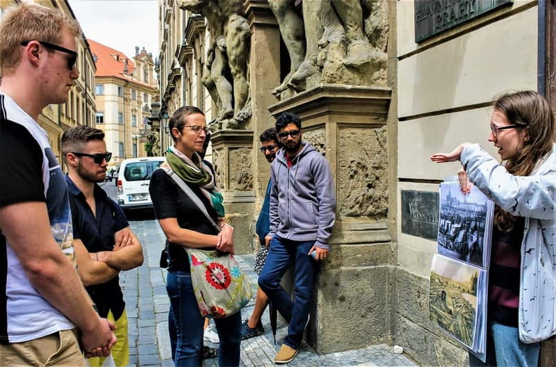 Prague: Oldtown, Medieval Underground & Dungeon History Tour - Stories of fire, flood, plague, and revolt