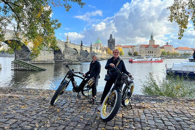 Prague on Stylish Retro styled E-Bike - Viewpoints & Sightseeing - A fast way to get your bearings in Prague