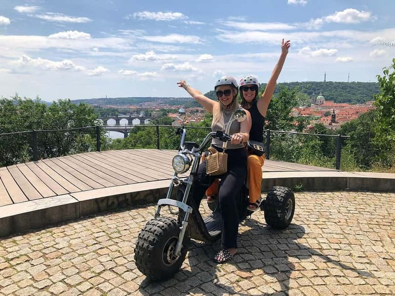 Prague: Panoramic Viewpoints Guided Electric Tricycle Tour - Key points to know before booking