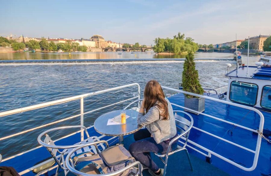 Prague: Panoramic Vltava River Cruise - Who should book this cruise?