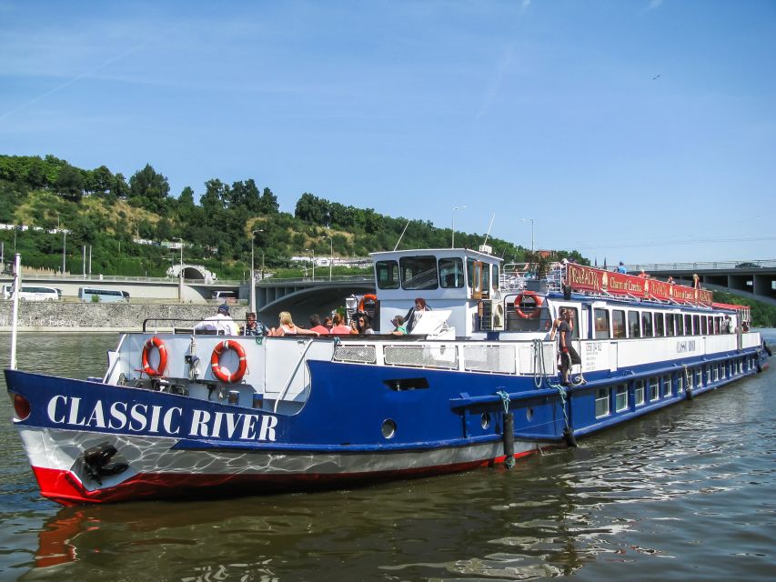 Prague: Panoramic Vltava River Cruise - Starting at pier 17 near Štefánik Bridge