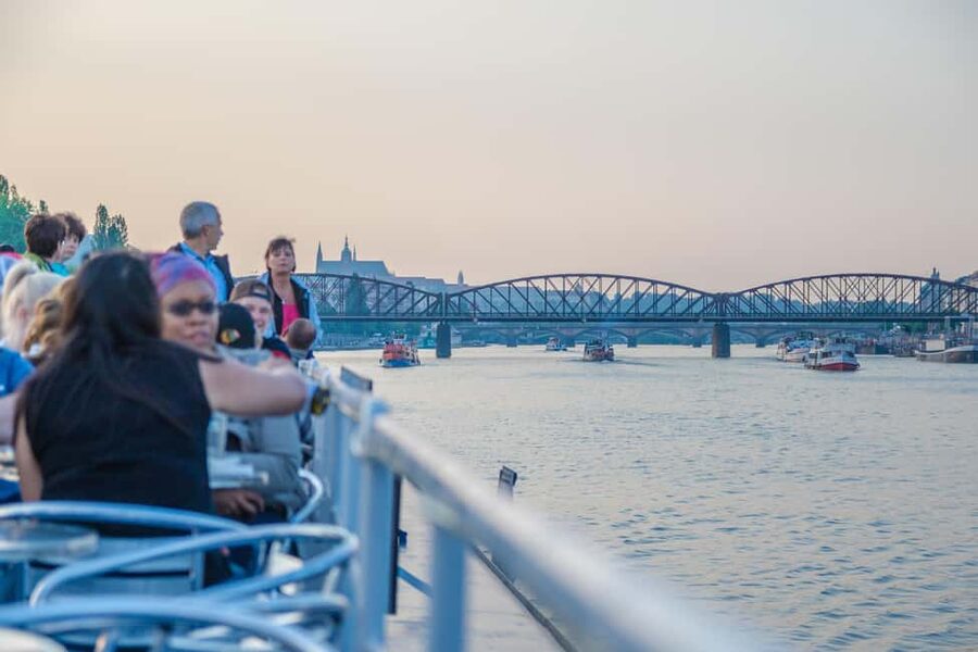 Prague: Panoramic Vltava River Cruise - Drinks, snacks, and seating on board