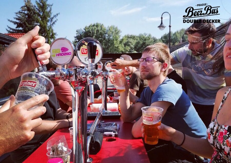 Prague: Party Beer Bus - Viewpoints, weather, and the rhythm of the route