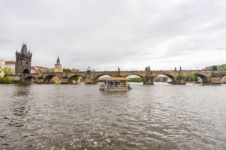 Prague: Party Tiki Boat Sightseeing Cruise with Drinks - A party boat with a sightseeing route