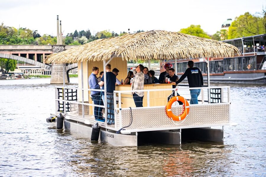 Prague: Party Tiki Boat Sightseeing Cruise with Drinks - How the ratings fit the experience