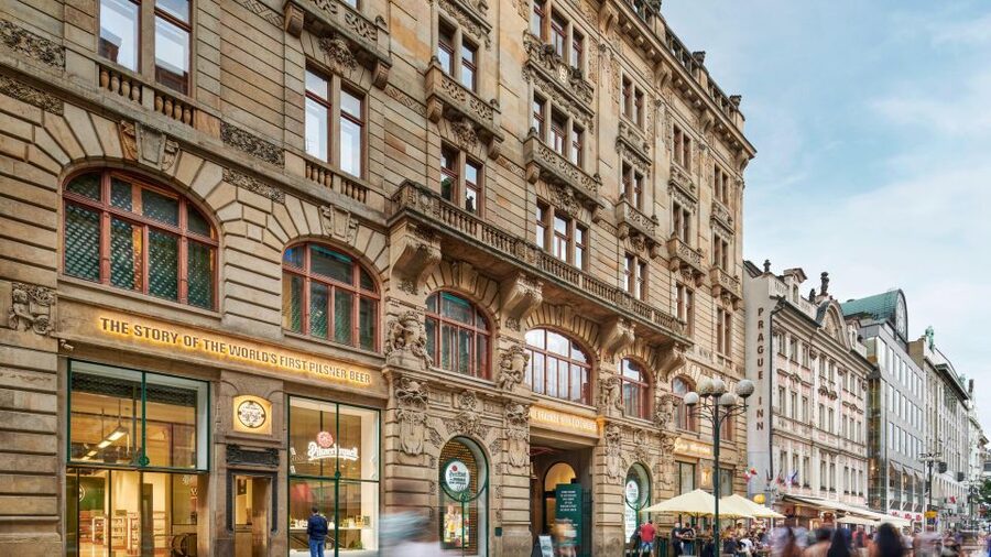 Prague: Pilsner Urquell Experience & Beer Tasting - Video mapping, smells, heat, and cold